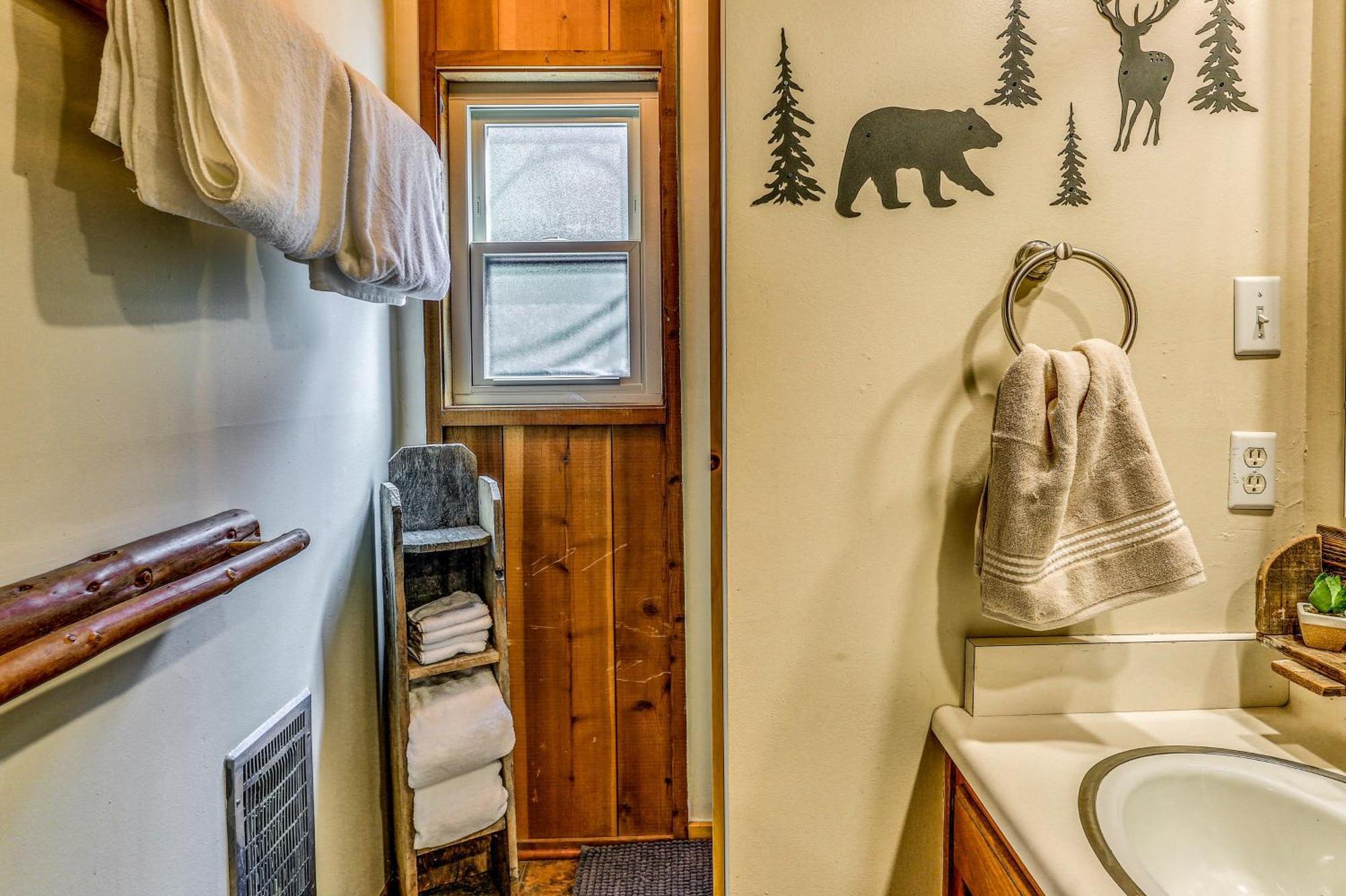 Cozy Bears Hideaway Cabin About 3 Mi To Shaver Lake! ภายนอก รูปภาพ